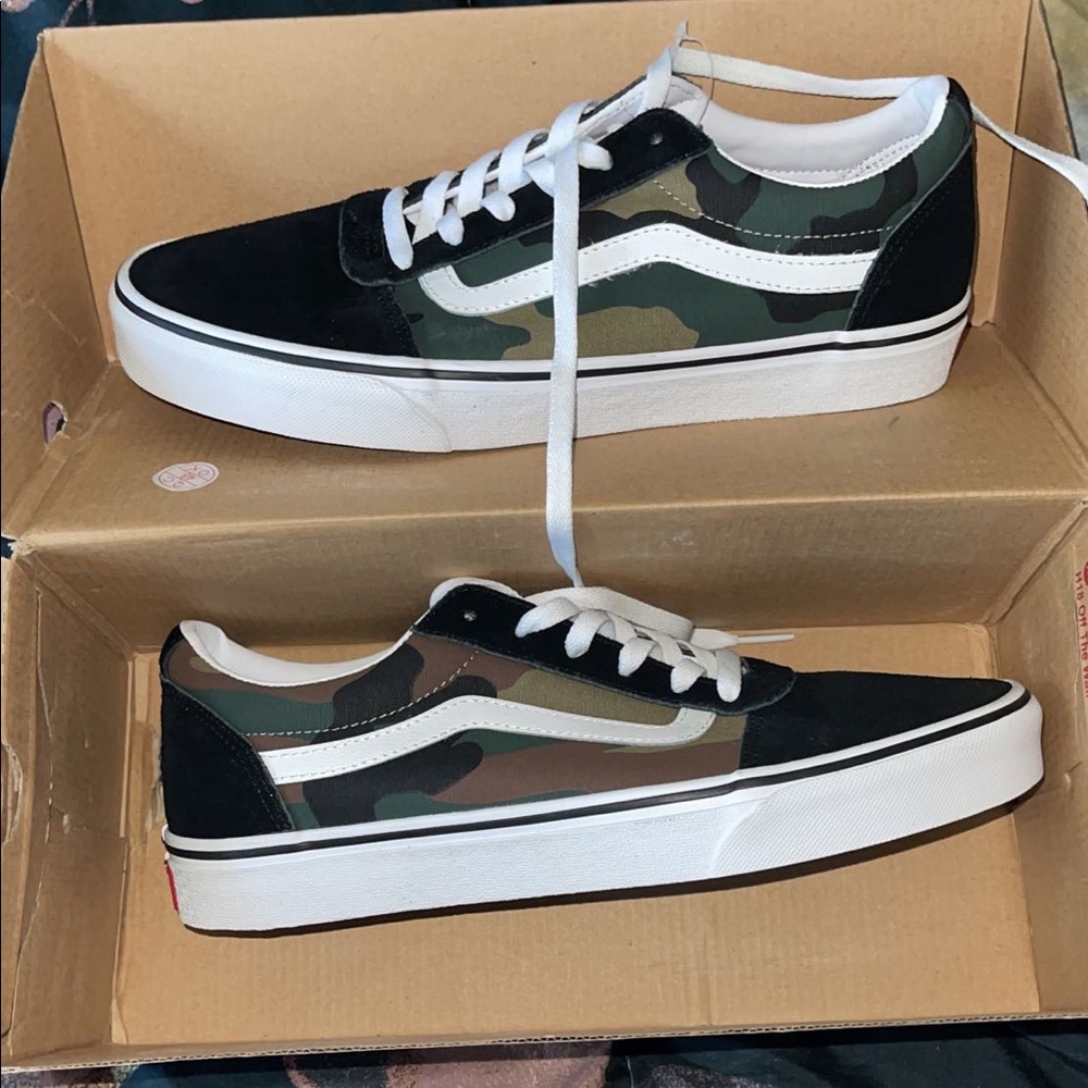 Women’s Ward Classic Vans Camo
